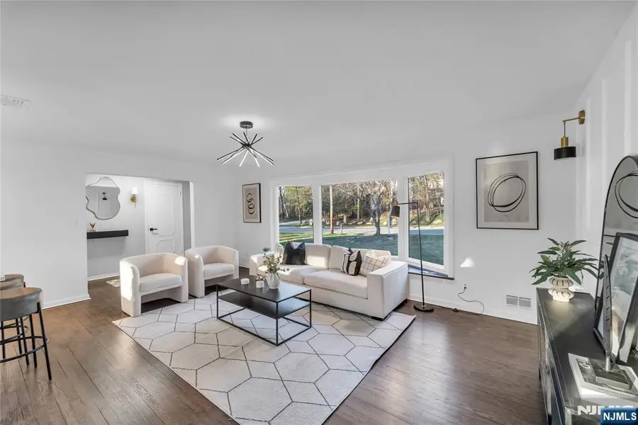 1011 Washington Avenue, Old Tappan, NJ 07675 - #3