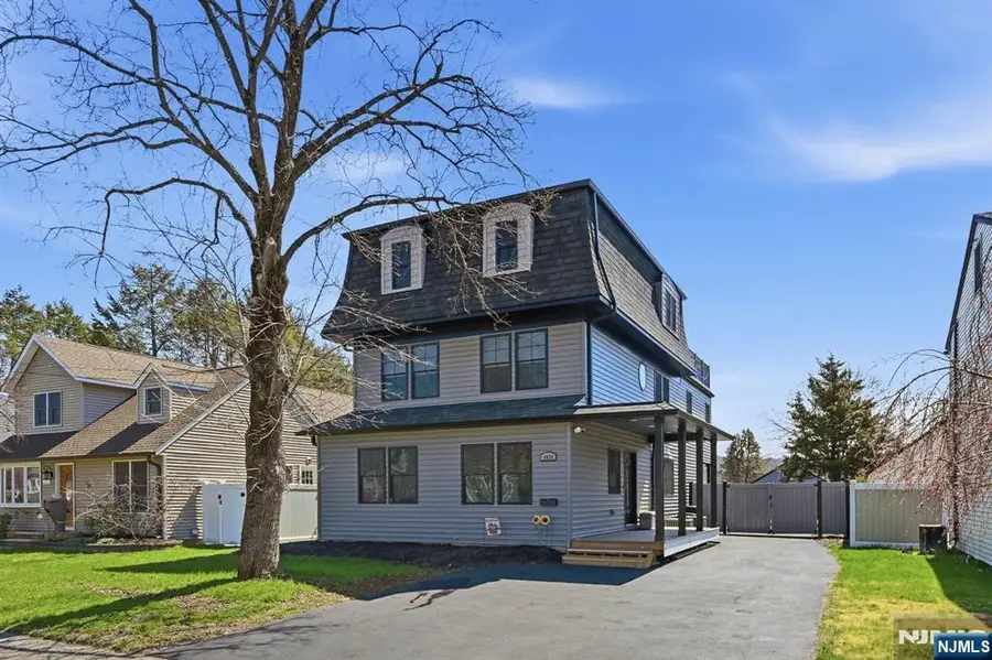 1074 Colfax Avenue, Pompton Lakes, NJ 07442 - #2