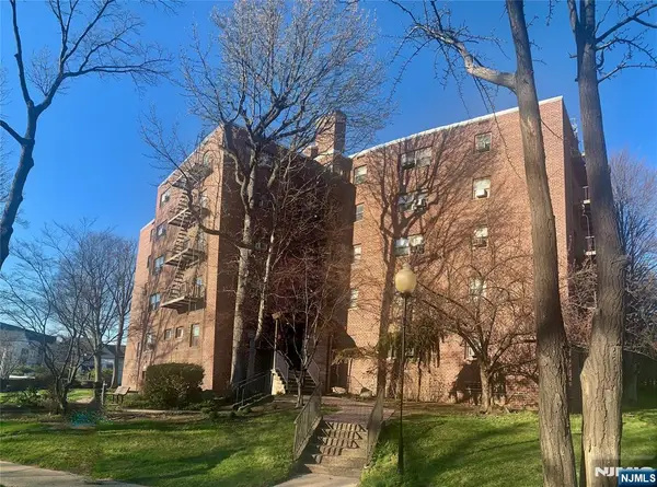 501 Linwood Drive 4, Fort Lee, NJ 07024