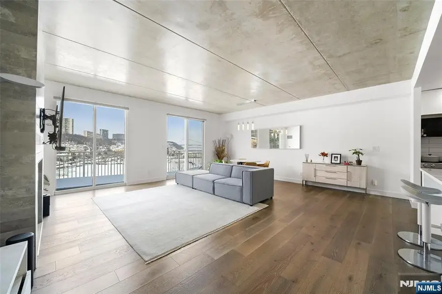 1077 River Road PH 13, Edgewater, NJ 07020 - #3