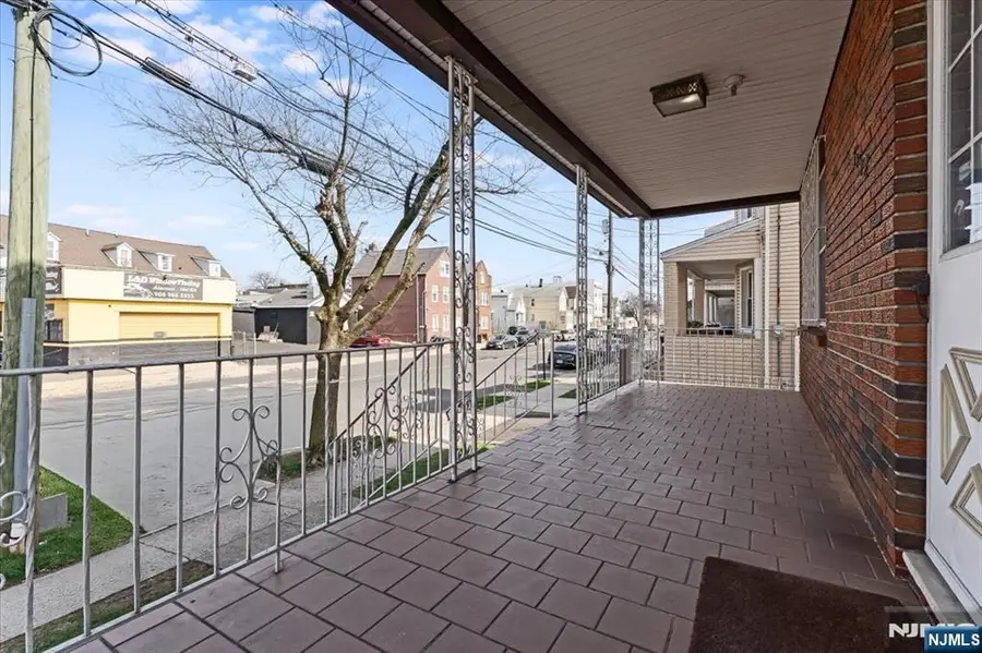 652 1st Avenue, Elizabeth, NJ 07206 - #2