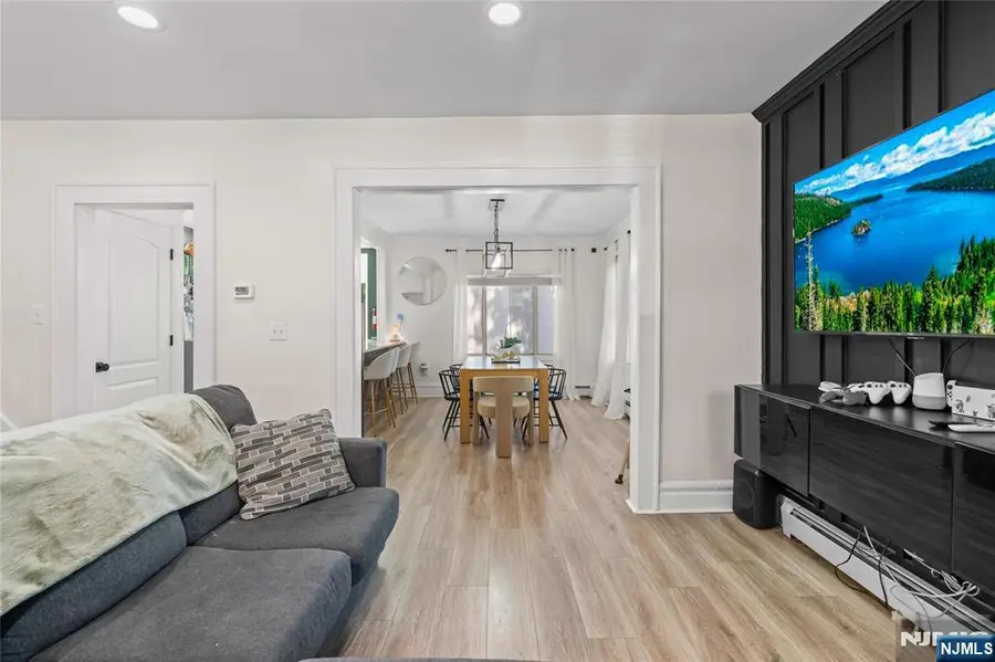 44 Richelieu Place, Newark, NJ 07106 - #3