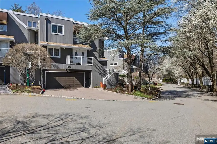376 Kenwood 9, Englewood, NJ 07631 - #2