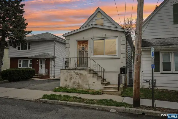 17 Emma Place, Clifton, NJ 07013