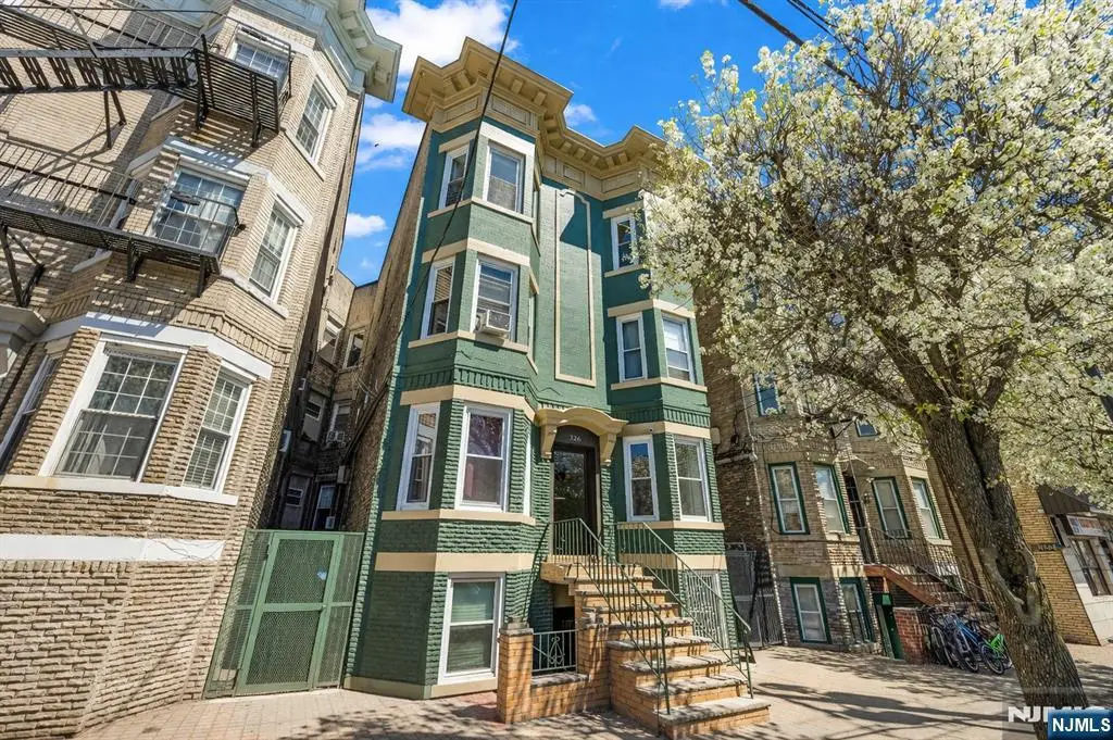 326 60th Street 4, West New York, NJ 07093 - #1