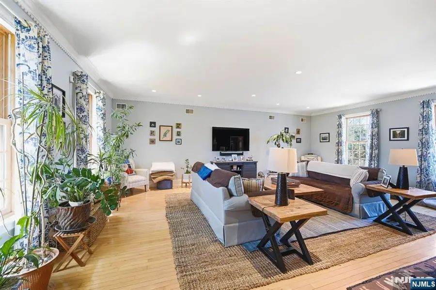 173 Point Breeze Drive, Upper Greenwood Lake, NJ 07421 - #2