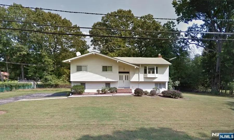 174 Richard Avenue, River Vale, NJ 07675 - #2