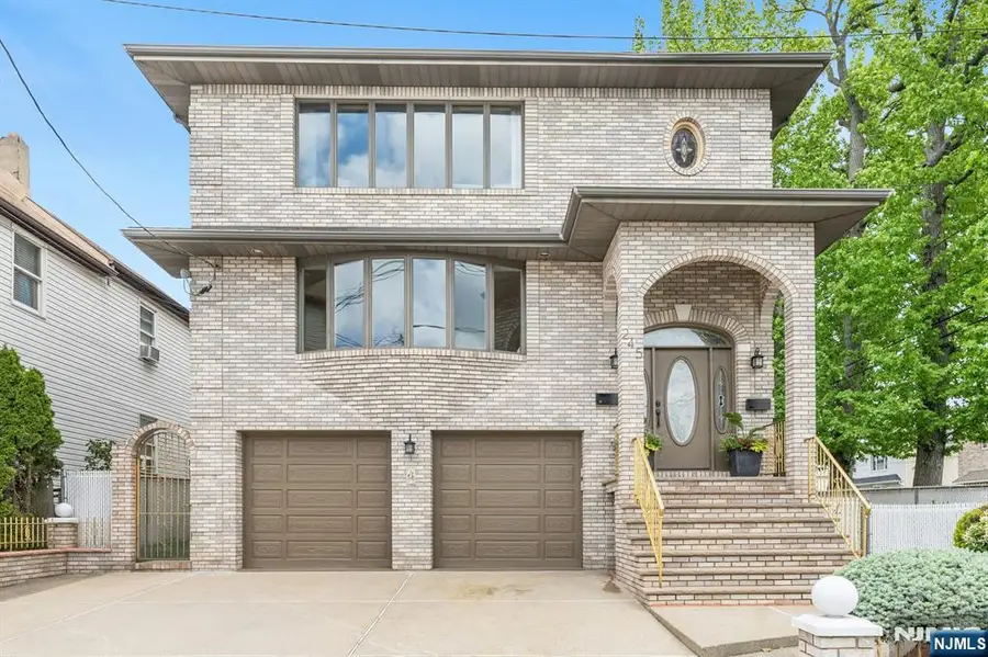 245 Wilson Avenue, Lyndhurst, NJ 07071 - #2