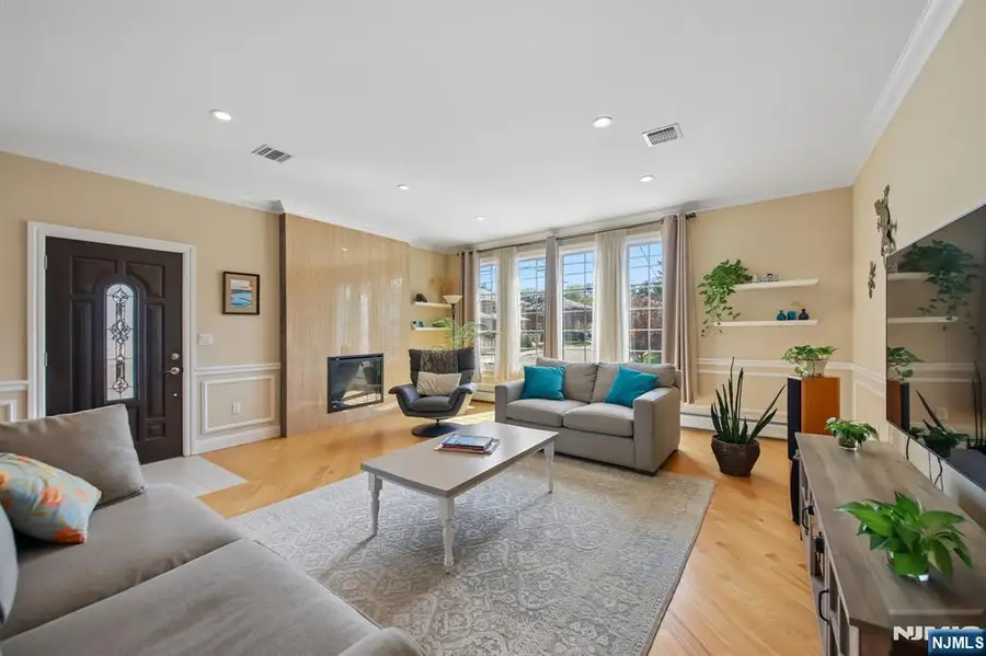 1547 13th Street, Fort Lee, NJ 07024 - #3