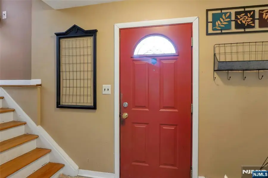 236 Oak Avenue, River Vale, NJ 07675 - #3