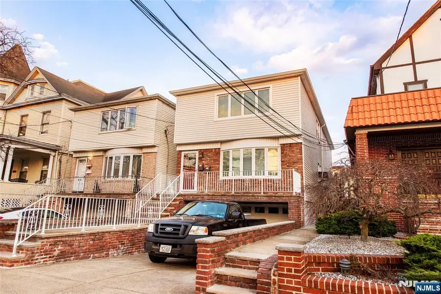 230 Avenue A, Bayonne, NJ 07002 - #3