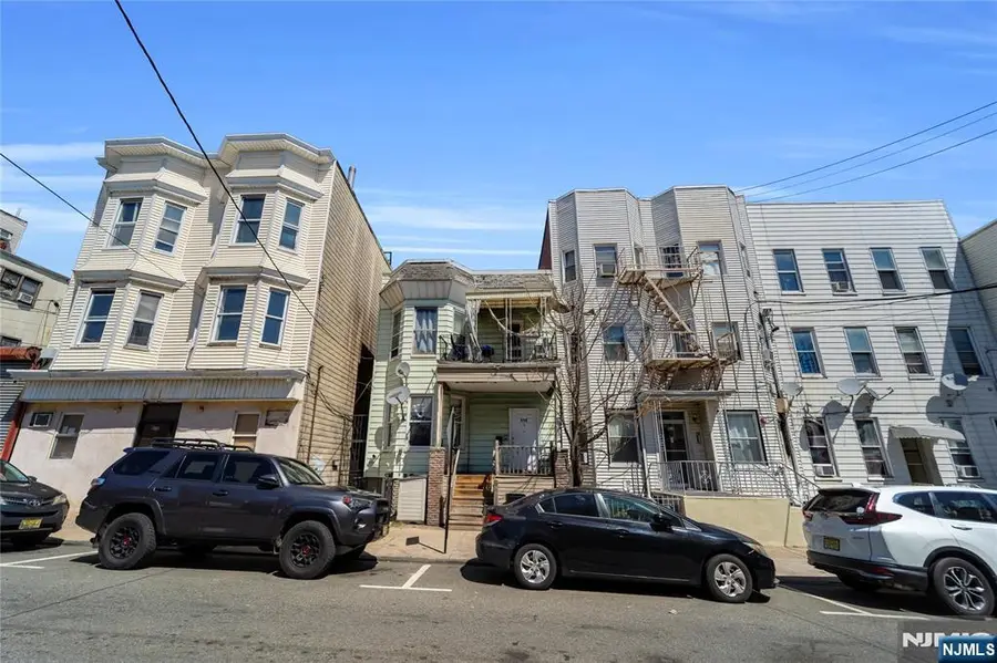 414 Monastery Place, Union City, NJ 07087 - #2