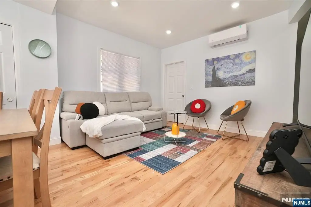 189 Summit Cross, Rutherford, NJ 07070 - #1