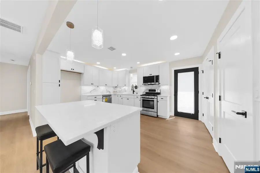 4 Melody Lane, West Milford, NJ 07480 - #3