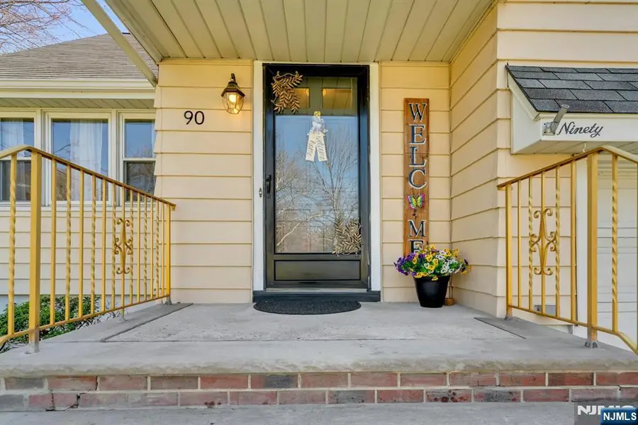 90 Arnot Place, Paramus, NJ 07652 - #2