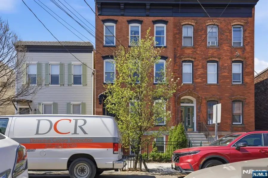 269 Ogden Avenue 1, Jersey City, NJ 07307 - #2