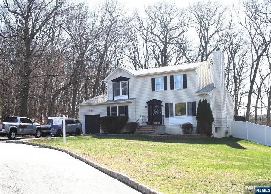 72 Orben Drive, Roxbury, NJ 07850 - #2