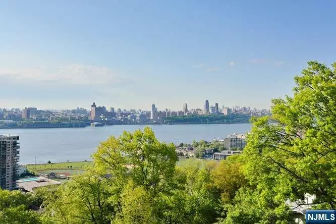 1 Horizon Road 605, Fort Lee, NJ 07024 - #1