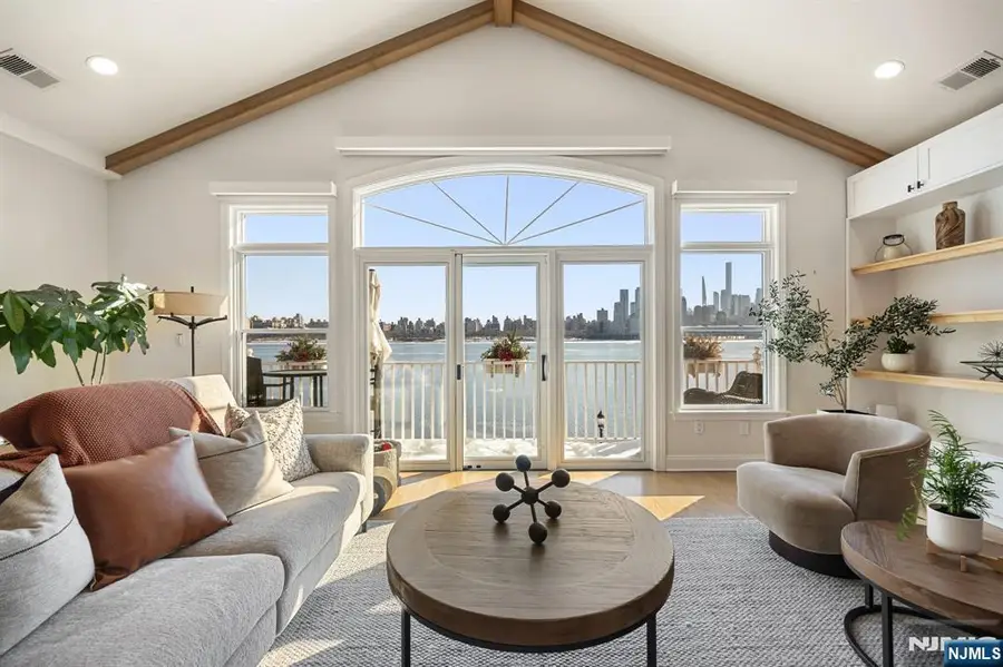 18 Lydia Drive, Guttenberg, NJ 07093 - #2