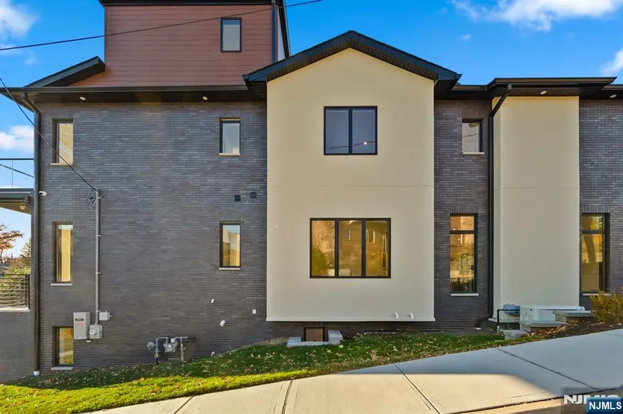 61 Edgewater Road, Cliffside Park, NJ 07010 - #3