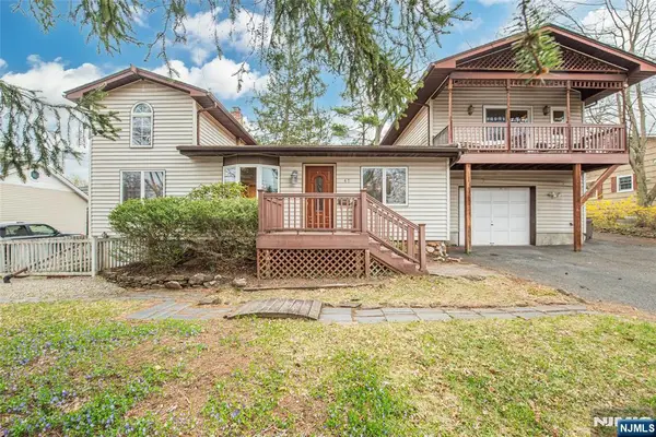 47 Laurel Drive, Wayne, NJ 07470