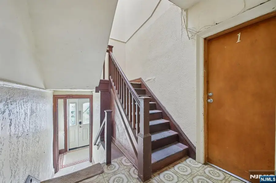 17 Myrtle Avenue, Jersey City, NJ 07305 - #2