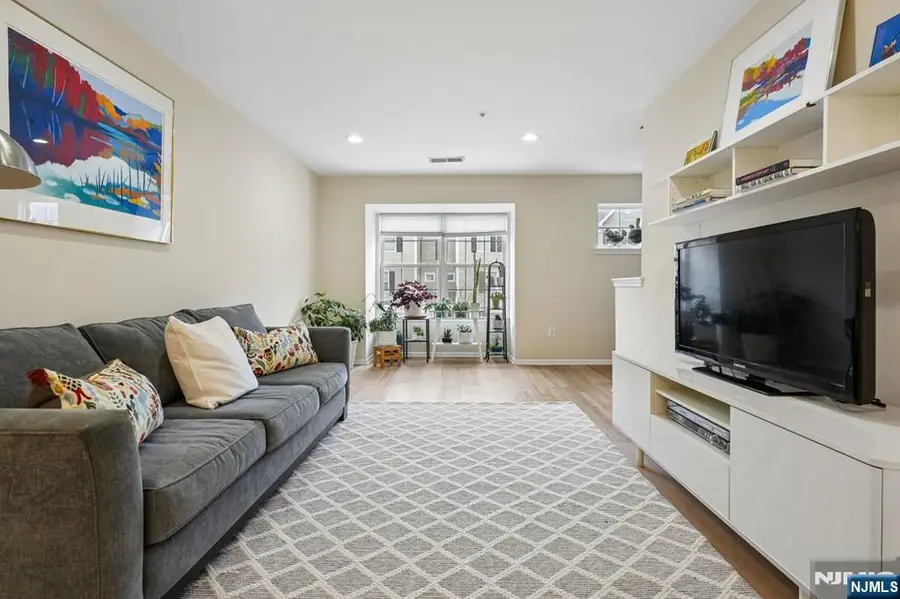 55 Greenbrook Drive, Bloomfield, NJ 07003 - #2