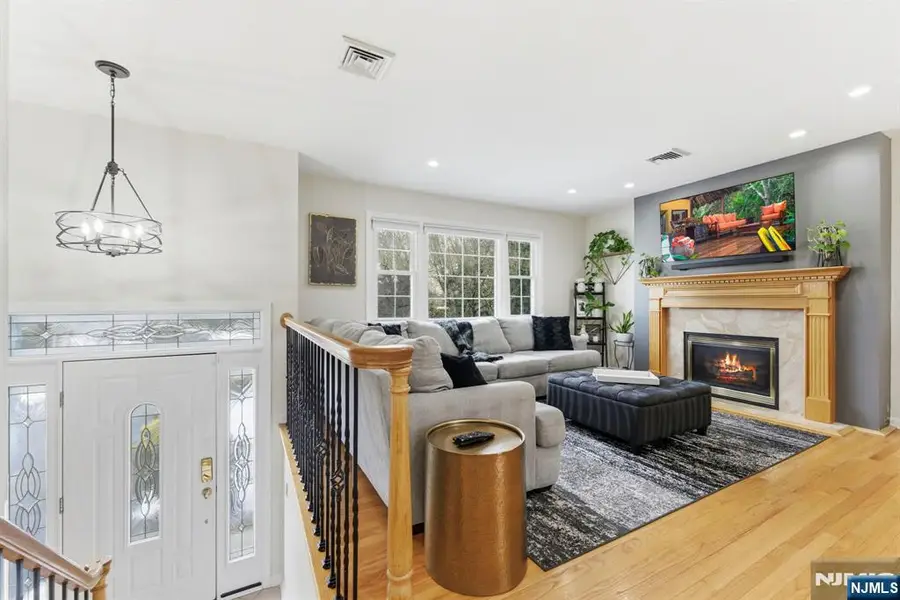 1 Chalen Court, Pequannock, NJ 07444 - #2