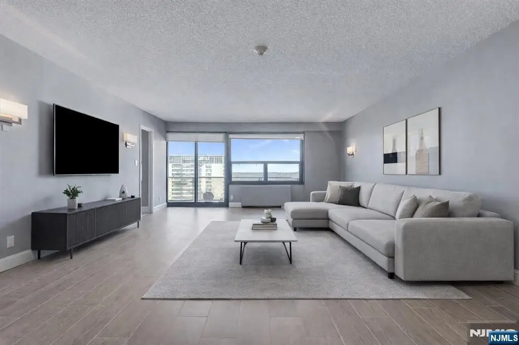 2 Claridge Drive 7KE, Verona, NJ 07044 - #1