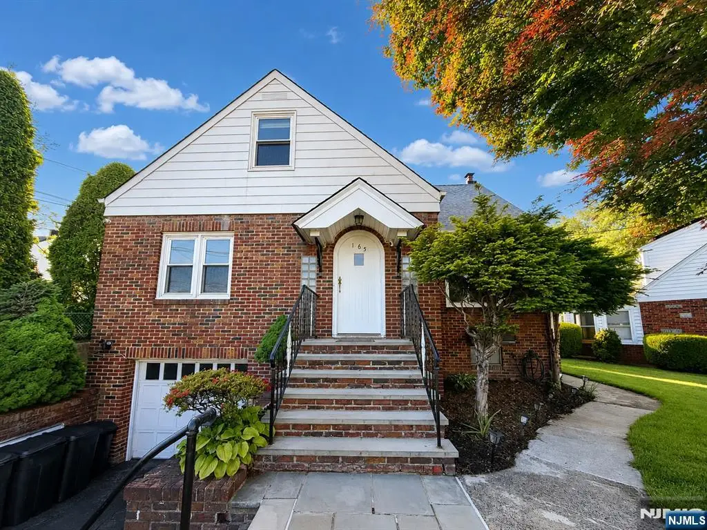 165 Oak Grove Avenue, Hasbrouck Heights, NJ 07604 - #1
