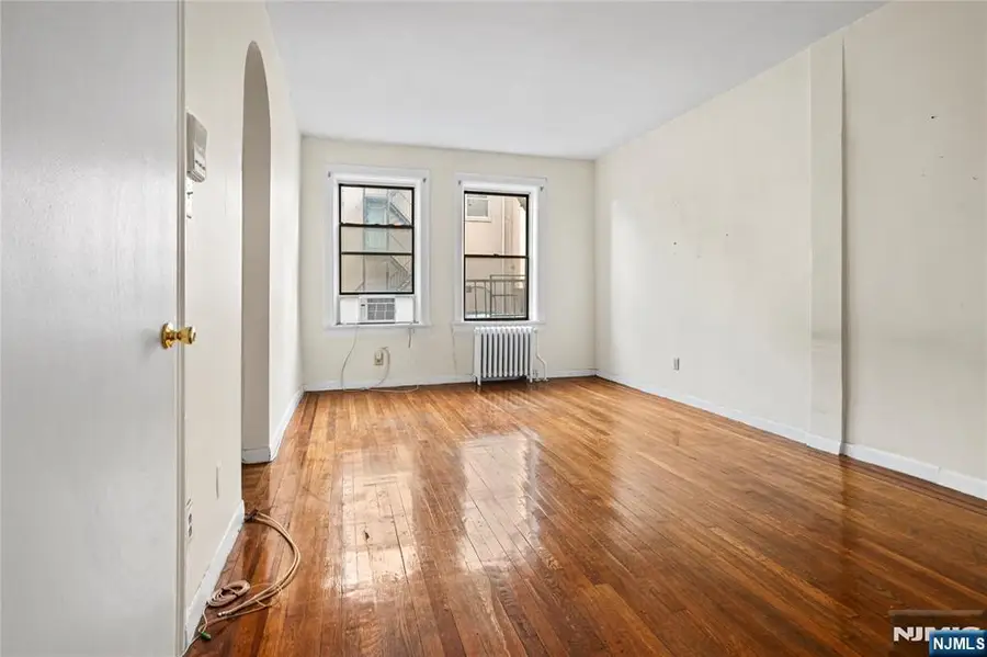 821 Bergen B5, Jersey City, NJ 07306 - #3