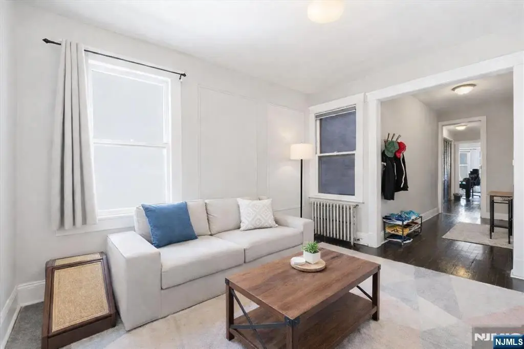 33 Thorne Street 4, Jersey City, NJ 07307 - #1