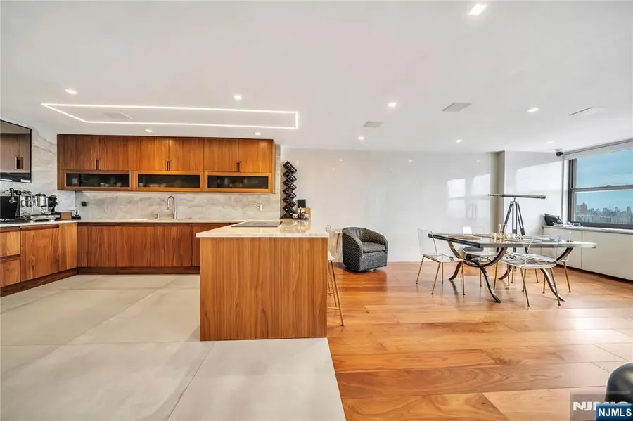 7000 Boulevard East 32C, Guttenberg, NJ 07093 - #2