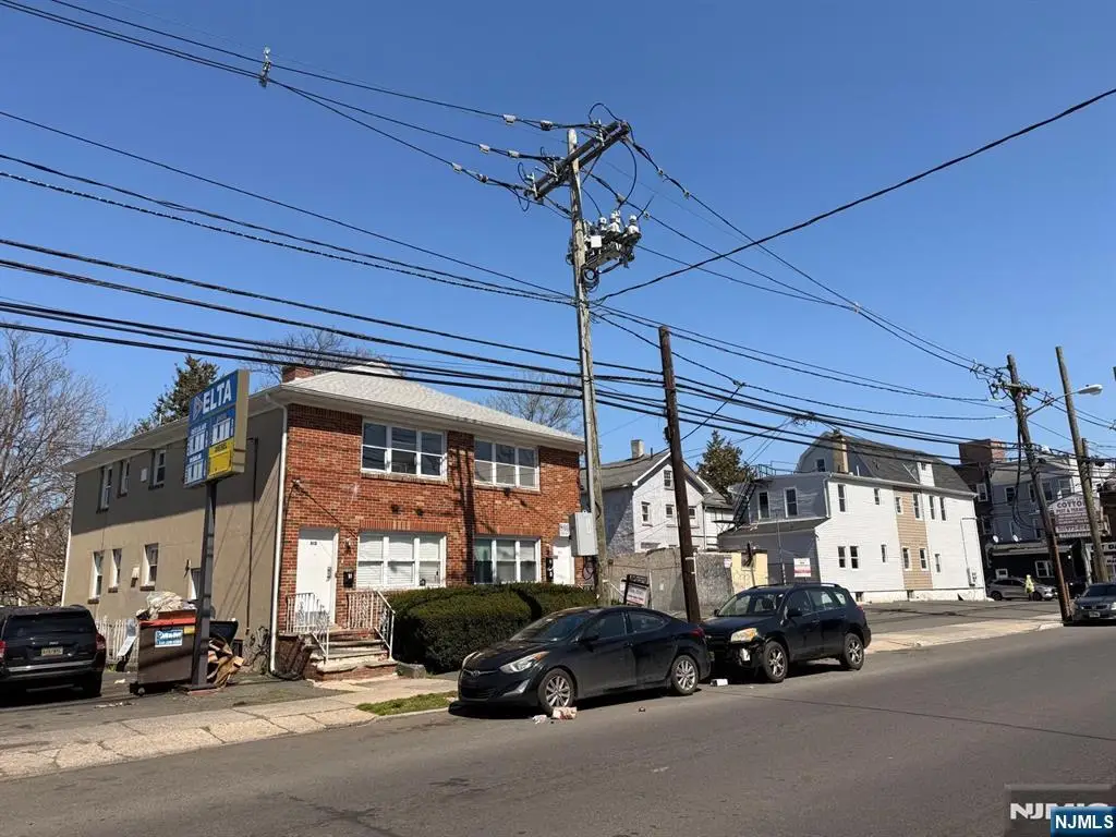 810 18th Avenue, Irvington, NJ 07111 - #1