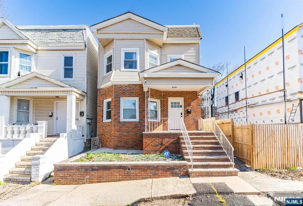 204 19th Avenue, Irvington, NJ 07111 - #1