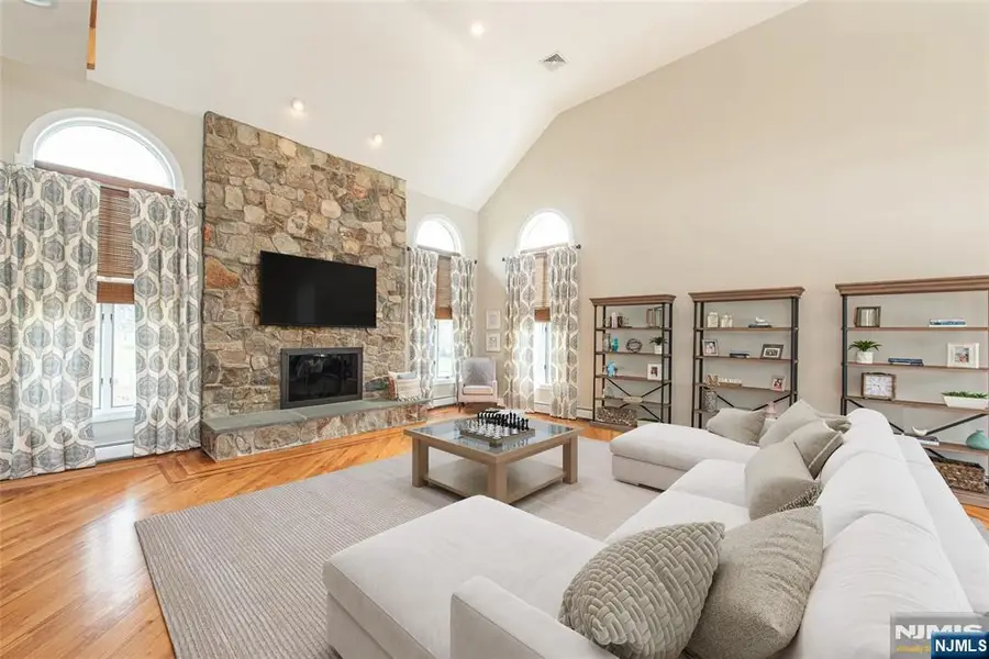 5 Williams Crest, Park Ridge, NJ 07656 - #3