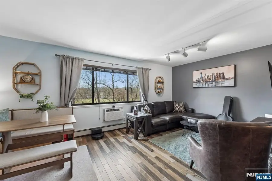 747 Riverside Avenue 38, Lyndhurst, NJ 07071 - #2