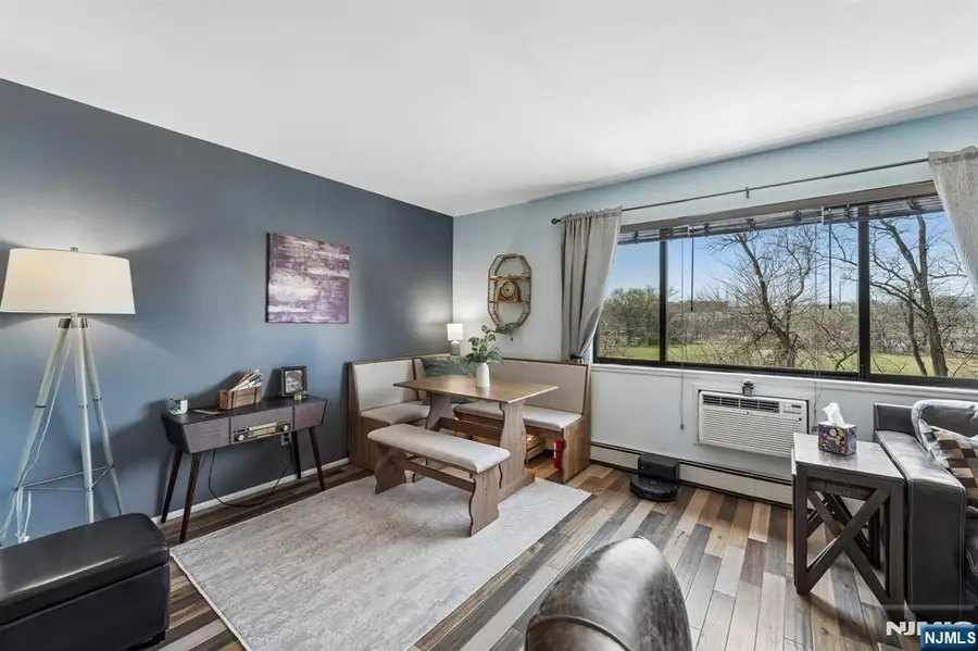 747 Riverside Avenue 38, Lyndhurst, NJ 07071 - #3