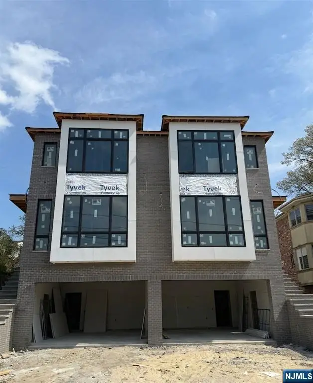 156 Morningside Lane A, Palisades Park, NJ 07650 - #2