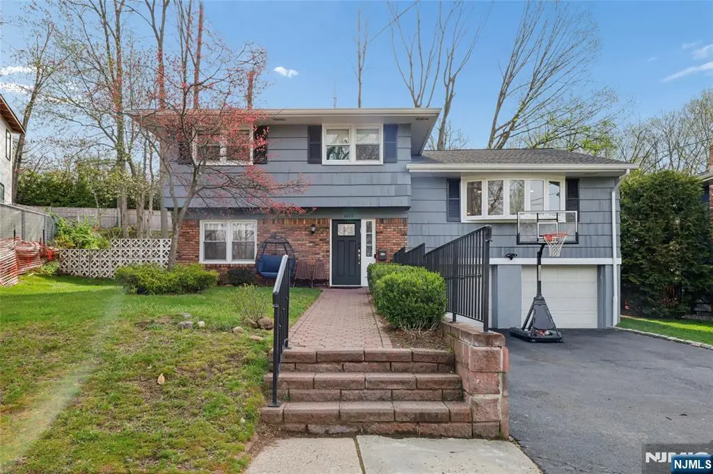 1073 Allessandrini Avenue, New Milford, NJ 07646 - #1