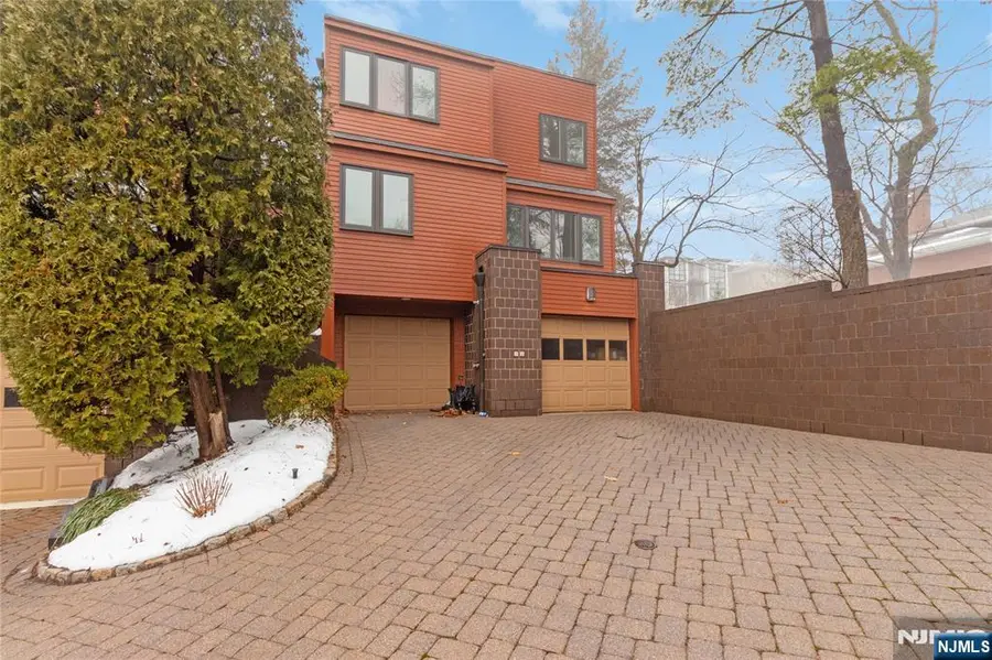 55 Hidden Ledge Road, Englewood, NJ 07631 - #2