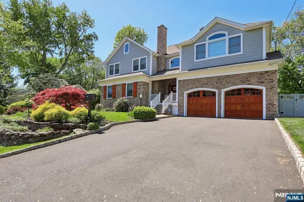 72 4th Street, Park Ridge, NJ 07656