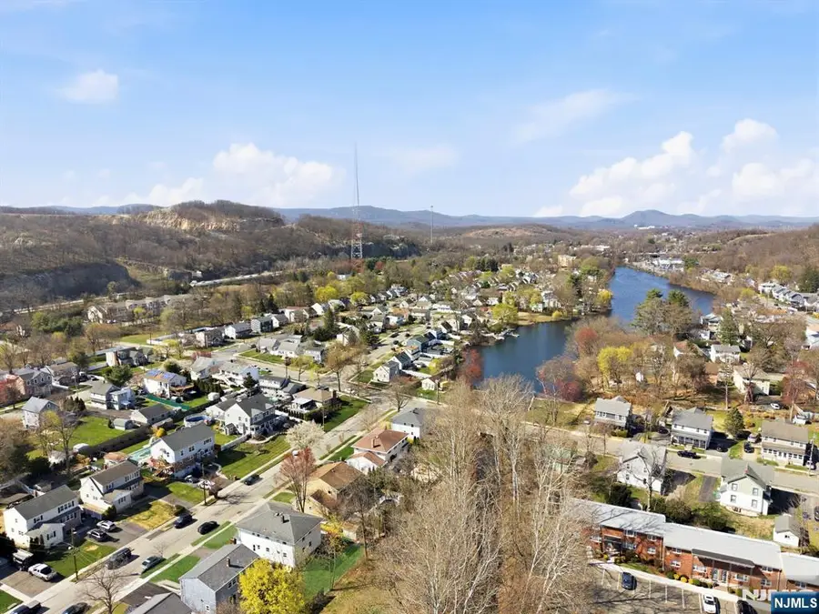 425 Midland Avenue, Pompton Lakes, NJ 07442 - #3