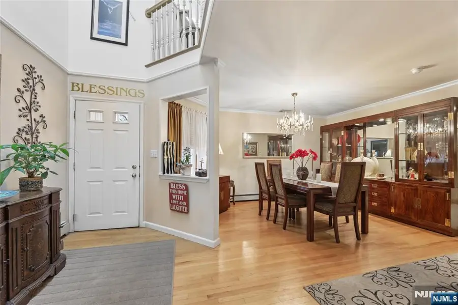 7 Valen Court 2, Franklin Lakes, NJ 07417 - #3