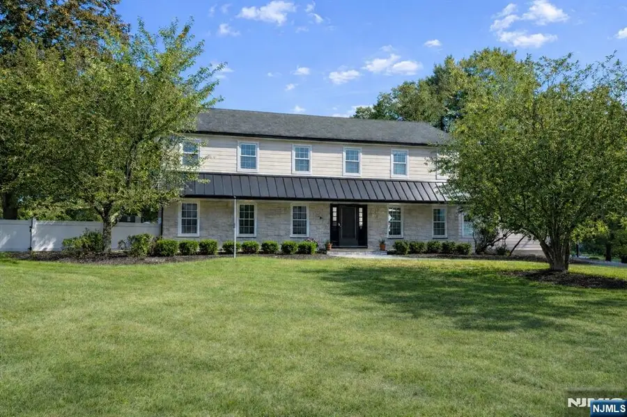 3 Osborne Court, Mahwah, NJ 07430 - #2
