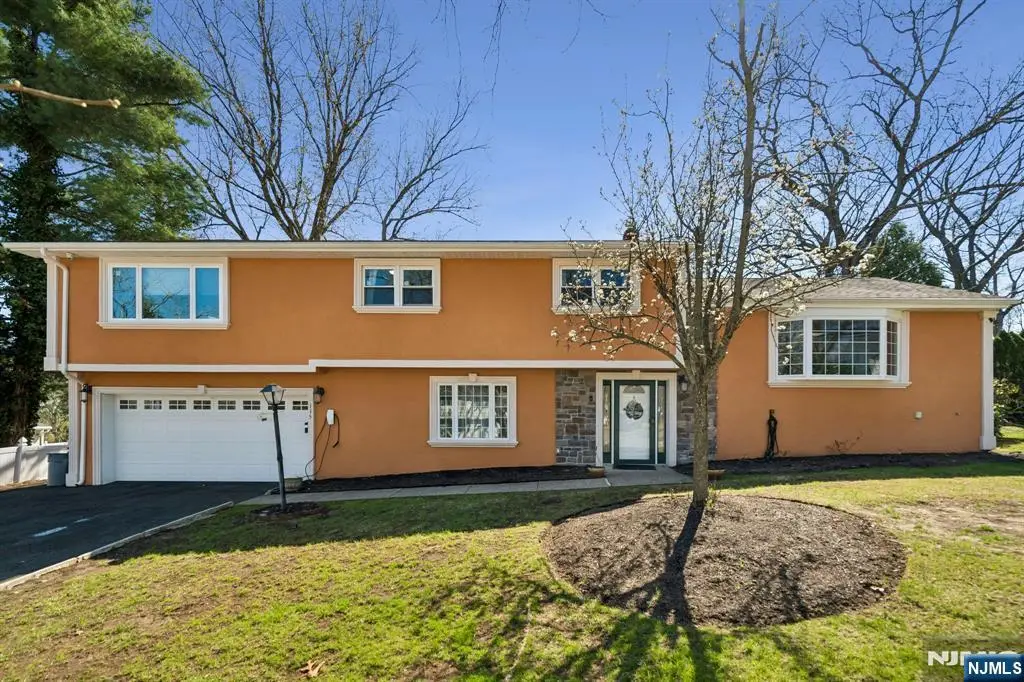 115 Birchwood Terrace, Wayne, NJ 07470 - #1