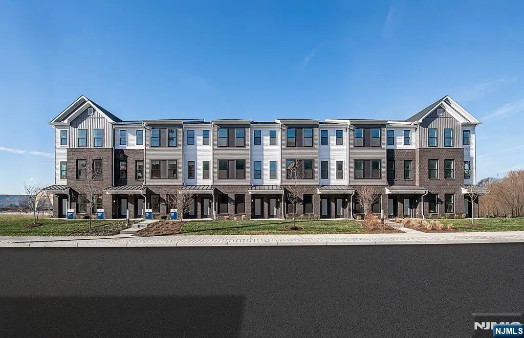 55 Passaic Avenue 400 Sycamore St, Kearny, NJ 07032 - #1