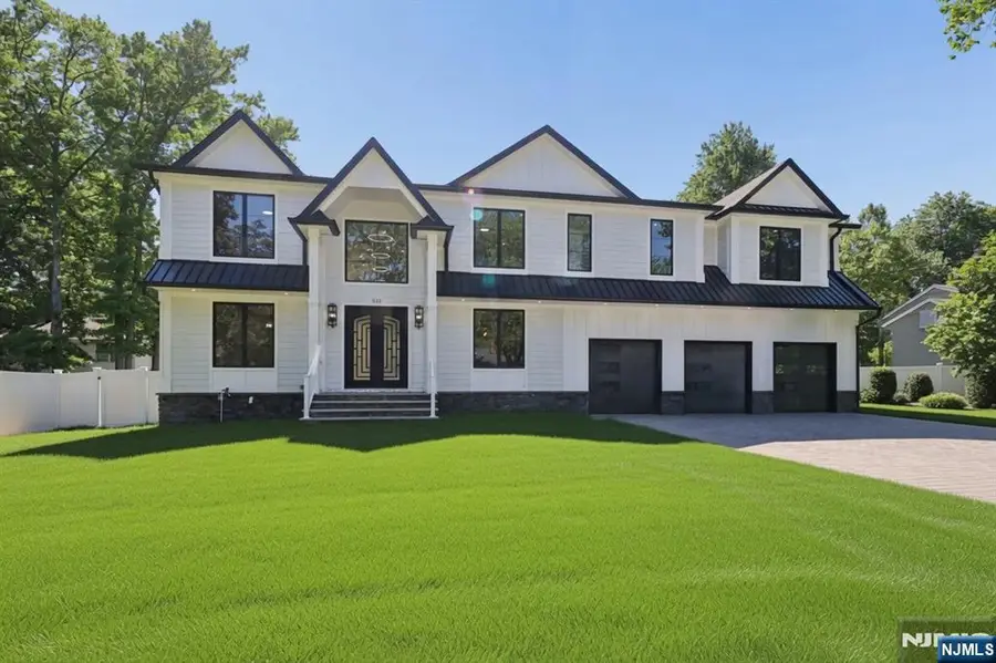 532 Hobart Road, Paramus, NJ 07652 - #2
