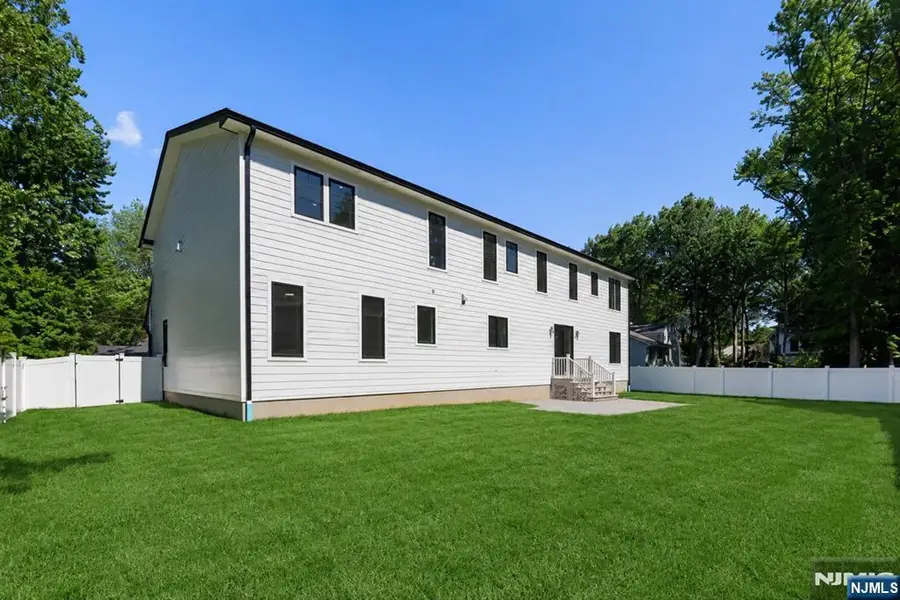 532 Hobart Road, Paramus, NJ 07652 - #3