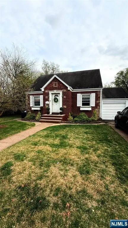40 Strathmore Terrace, Saddle Brook, NJ 07663 - #2